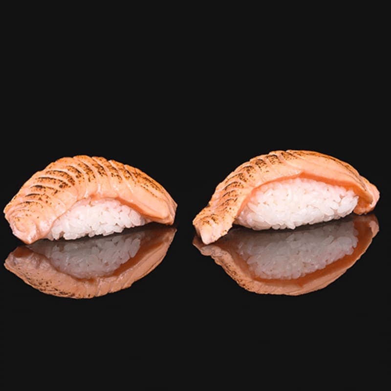 Нигири татаки сьомга